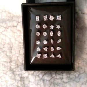 Diamond simulant earrings
